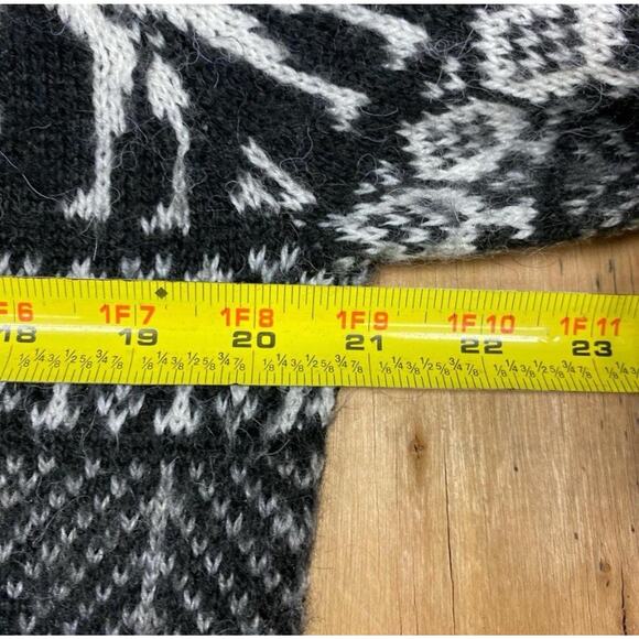 Alpaca Connection Peru Sweater Gray Llama Wool Pullover Unisex Alpaca Knit M - Picture 8 of 8